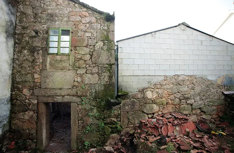 Estado previo exterior de la construcción en Finisterre.
